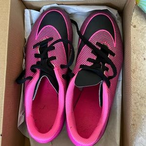 Pink Nike bravata cleats sneakers size 3Y. Worn once see pics for condition EUC